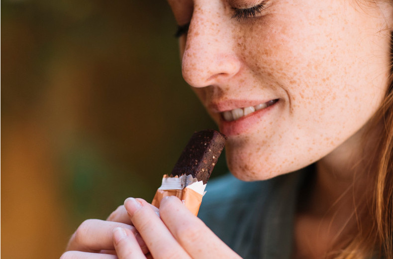 Cocoa bar girl